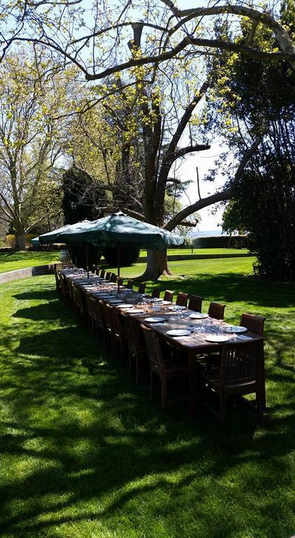 Petersons Armidale Winery And Guesthouse Екстериор снимка
