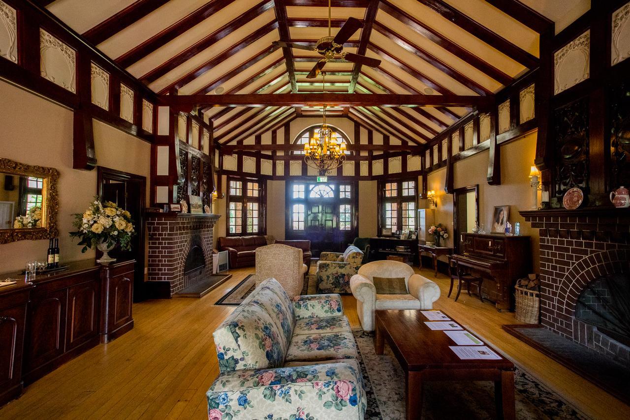 Petersons Armidale Winery And Guesthouse Екстериор снимка